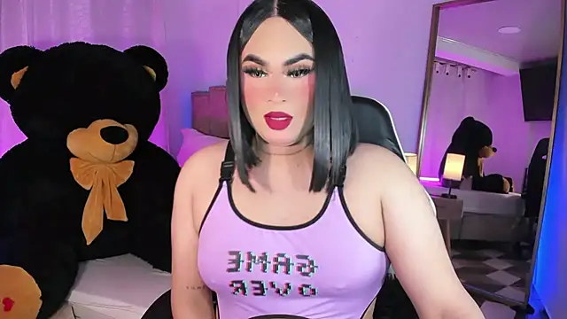 Snapshot of alexia_mattel chatting on November 8, 1:17 am alexia mattel online show from November 8, 1:17 am