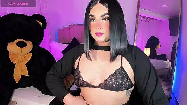 Snapshot of alexia_mattel chatting on November 16, 1:00 am alexia mattel online show from November 16, 1:00 am