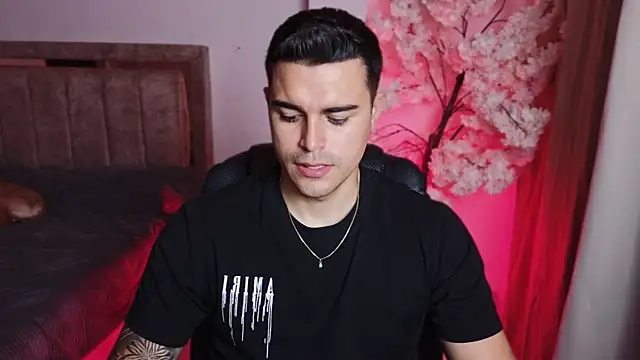 Axel Big cock online show from August 5, 1:08 am