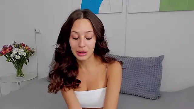 Snapshot of SelenaRousey chatting on September 26, 7:34 am SelenaRousey online show from September 26, 7:34 am