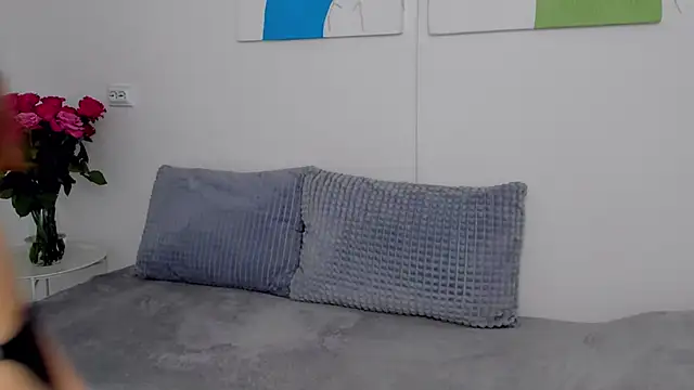 Snapshot of SelenaRousey chatting on November 20, 7:08 am SelenaRousey online show from November 20, 7:08 am