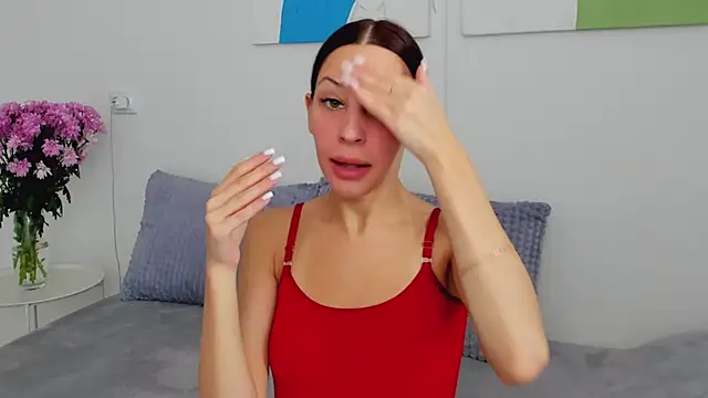 Snapshot of SelenaRousey chatting on February 15, 7:51 am SelenaRousey online show from February 15, 7:51 am