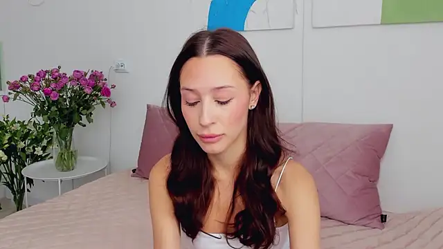 Snapshot of SelenaRousey chatting on March 2, 8:32 am SelenaRousey online show from March 2, 8:32 am