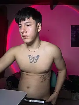 Snapshot of krizia7 chatting on March 25, 4:29 am krizia7 online show from March 25, 4:29 am