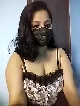 Snapshot of deepu_urs chatting on February 17, 6:15 pm deepu urs online show from February 17, 6:15 pm