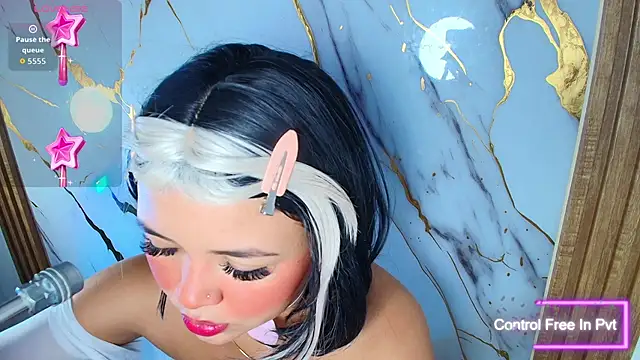 Lizz Tender online show from September 27, 12:10 pm