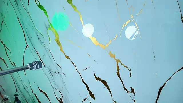 Lizz Tender online show from November 27, 12:18 pm