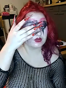 Snapshot of LadyRochester chatting on February 14, 2:28 am LadyRochester online show from February 14, 2:28 am