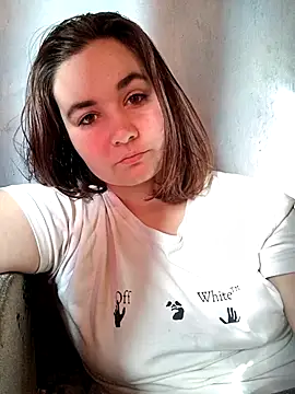 Snapshot of ZeFFirky chatting on October 1, 12:55 pm ZeFFirky online show from October 1, 12:55 pm