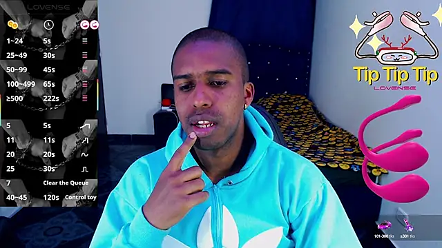 Snapshot of mrjhon26 chatting on March 1, 2:59 am mrjhon26 online show from March 1, 2:59 am