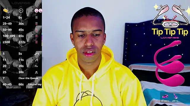 Snapshot of mrjhon26 chatting on March 8, 1:03 pm mrjhon26 online show from March 8, 1:03 pm