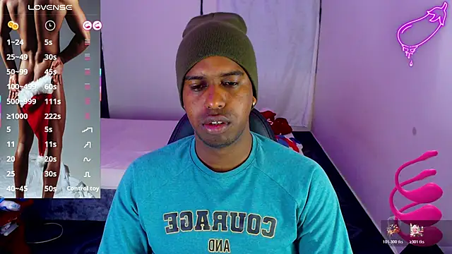 Snapshot of mrjhon26 chatting on November 13, 1:37 am mrjhon26 online show from November 13, 1:37 am