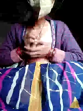 Snapshot of Poonam-bab chatting on December 22, 10:17 am Poonam-bab online show from December 22, 10:17 am