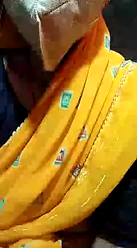 Snapshot of Poonam-bab chatting on January 27, 8:51 am Poonam-bab online show from January 27, 8:51 am