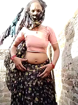Snapshot of Poonam-bab chatting on February 25, 5:04 pm Poonam-bab online show from February 25, 5:04 pm