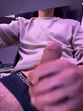 Snapshot of Onlymydick69 chatting on December 2, 3:03 pm Onlymydick69 online show from December 2, 3:03 pm