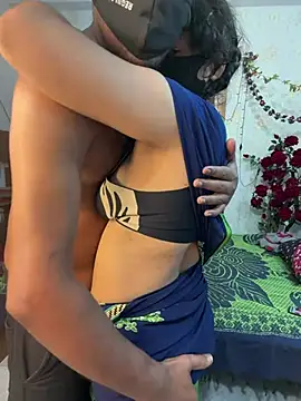 Snapshot of Desi_Best_Anal chatting on April 30, 3:02 am Desi Best Anal online show from April 30, 3:02 am