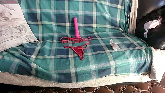 LauraMonolo online show from April 22, 6:05 am