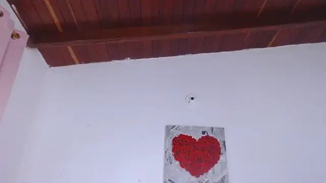 Amara Red online show from April 9, 11:54 pm