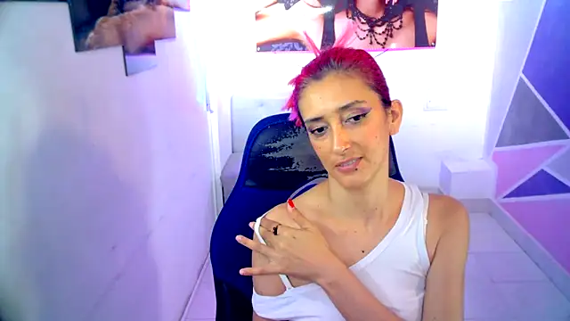 Snapshot of Ruby_Your_Milf chatting on January 28, 2:53 am Ruby Your Milf online show from January 28, 2:53 am