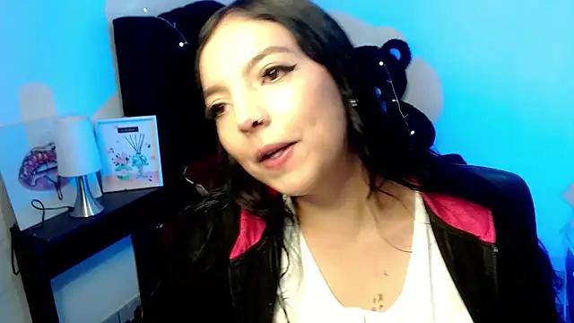 loren tits24 online show from July 9, 7:18 pm