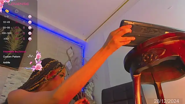 MystiqueTs online show from December 29, 4:38 am