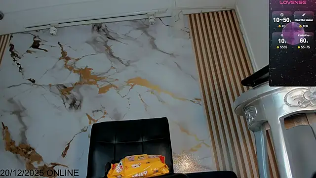 MystiqueTs online show from December 20, 4:58 pm