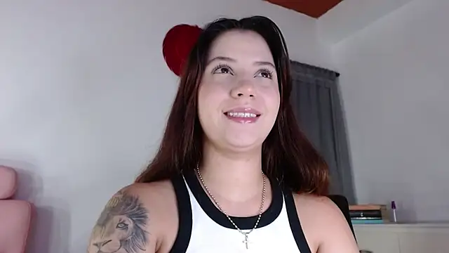 melody  bleir online show from January 8, 1:30 am