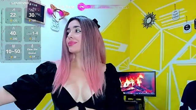 Snapshot of Nikolle_Rouss chatting on February 11, 11:54 pm Nikolle Rouss online show from February 11, 11:54 pm