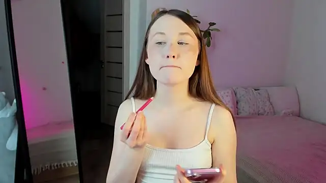 Stella Sunny online show from March 11, 4:29 pm