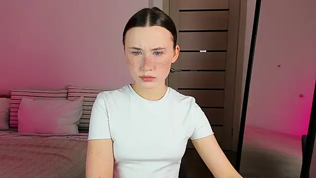 Stella Sunny online show from September 14, 3:27 am