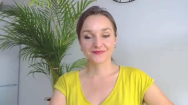 AliciaDesire online show from December 2, 11:01 am