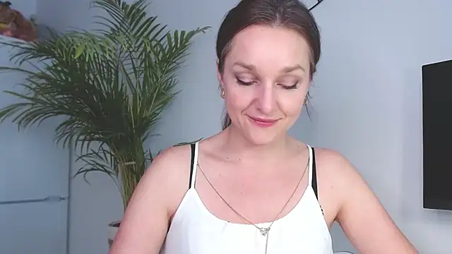 AliciaDesire online show from January 23, 11:04 am