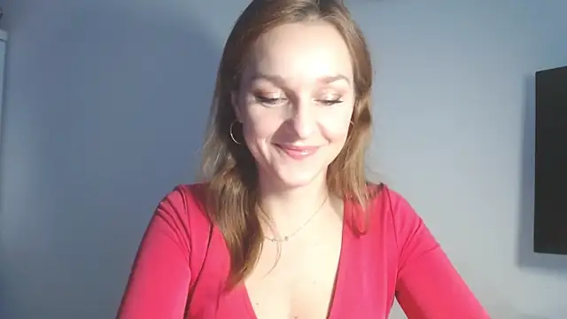 Snapshot of AliciaDesire chatting on February 13, 7:04 am AliciaDesire online show from February 13, 7:04 am