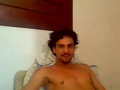 couplemilk online show from December 4, 6:33 am