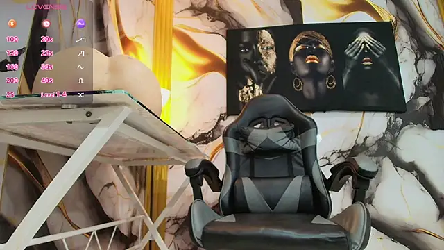 Snapshot of Thomas_shelbys chatting on February 7, 3:32 am Thomas shelbys online show from February 7, 3:32 am