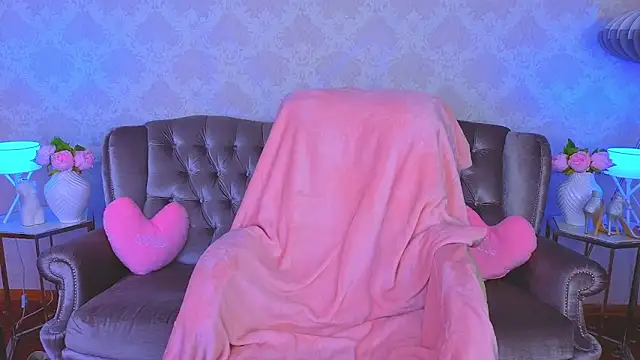 KitnissKiss online show from February 7, 8:23 pm