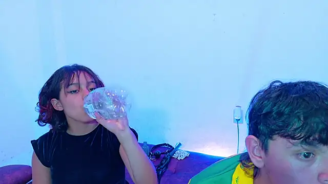 clydexxxbunny online show from December 15, 4:18 am