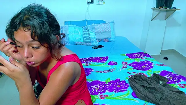 clydexxxbunny online show from January 8, 10:26 am