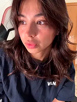 Adriennesexxx online show from November 30, 12:53 pm