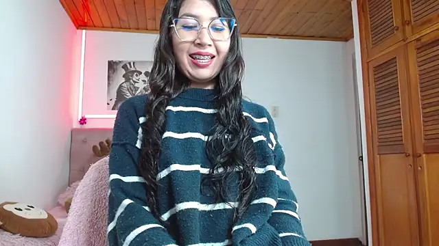 Snapshot of tifanny-squirt chatting on November 25, 3:23 pm tifanny-squirt online show from November 25, 3:23 pm