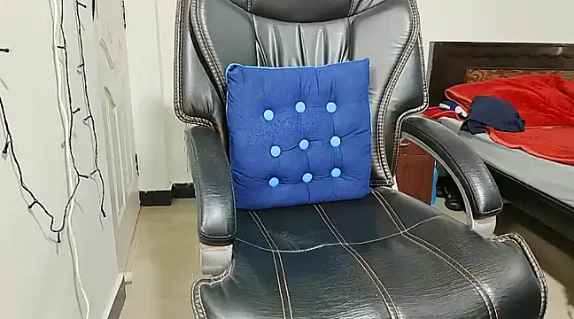 Snapshot of Anjali_cute-Pondati chatting on February 15, 4:58 am Anjali cute-Pondati online show from February 15, 4:58 am