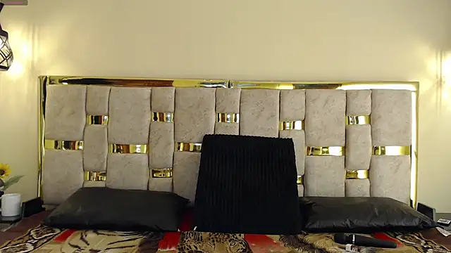 Snapshot of ling_ling24 chatting on January 28, 6:16 am ling ling24 online show from January 28, 6:16 am