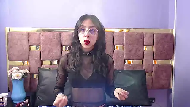 Snapshot of ling_ling24 chatting on February 19, 2:55 am ling ling24 online show from February 19, 2:55 am