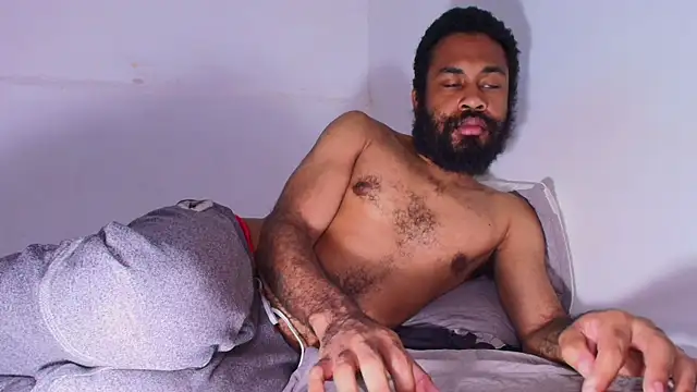 KaelMoreau online show from April 4, 10:02 am