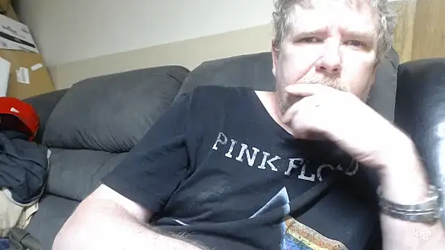 Snapshot of BrisonChase chatting on July 15, 10:20 am BrisonChase online show from July 15, 10:20 am