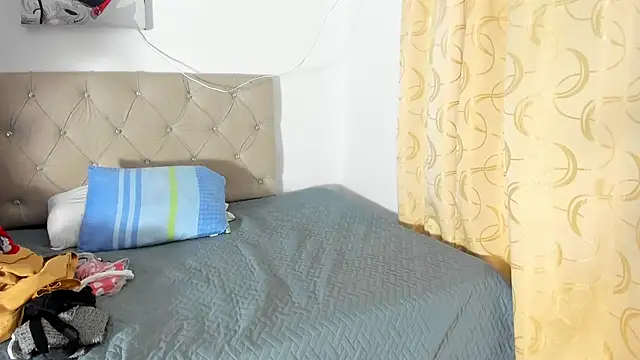 Vahiolet smith online show from September 30, 3:00 am