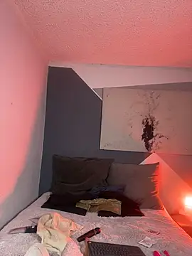 Miiaa wallace online show from November 13, 10:30 pm