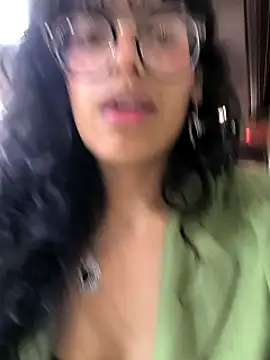 Snapshot of Fun_Everywhere chatting on January 5, 1:35 am Fun Everywhere online show from January 5, 1:35 am