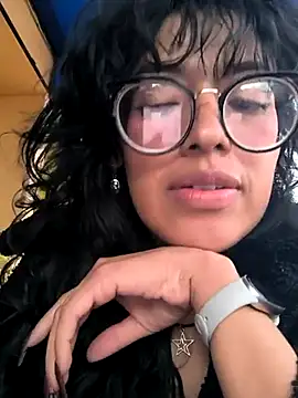 Snapshot of Fun_Everywhere chatting on February 13, 7:42 pm Fun Everywhere online show from February 13, 7:42 pm